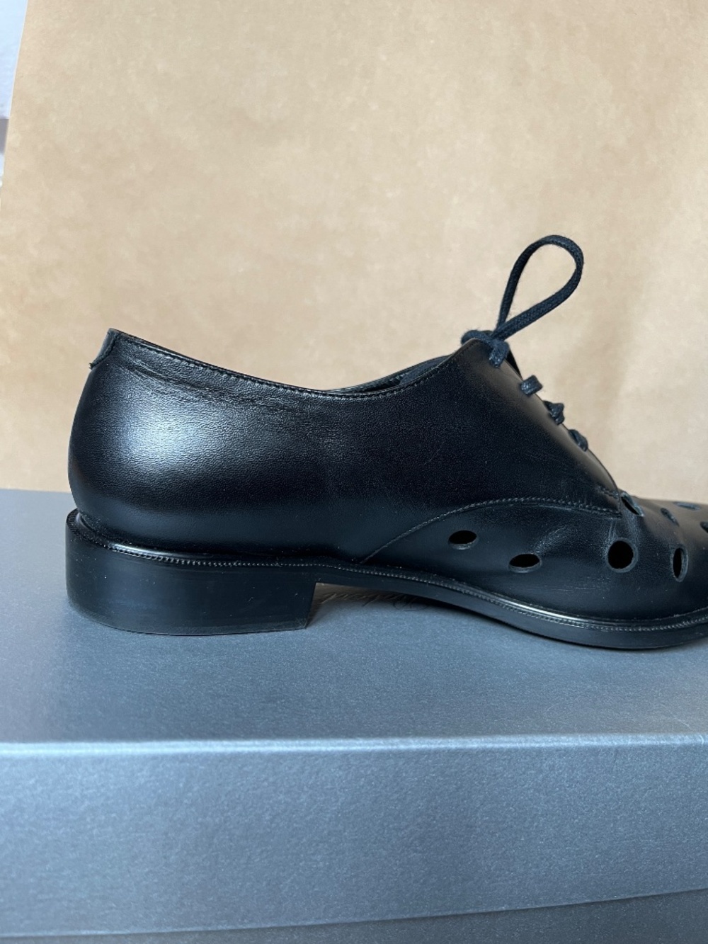 Robert Clergerie Paris JASPER black leather oxford perforated upper EU38 - Picture 4 of 10